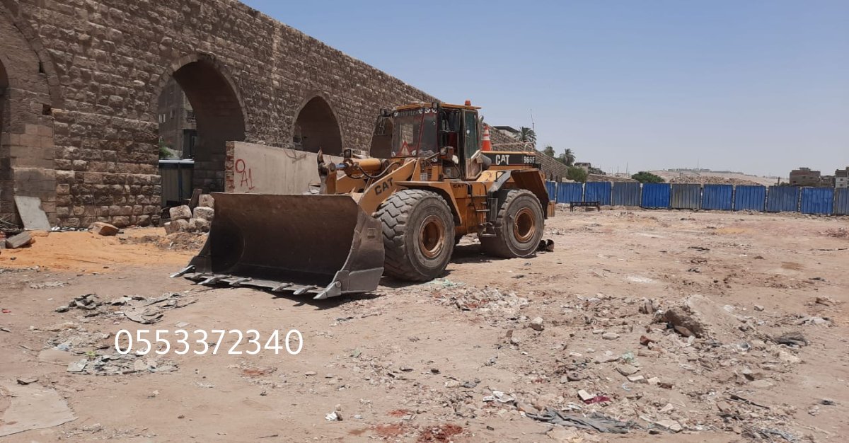 معدات حديثة لهدم مباني بجدة بسرعة ودقة